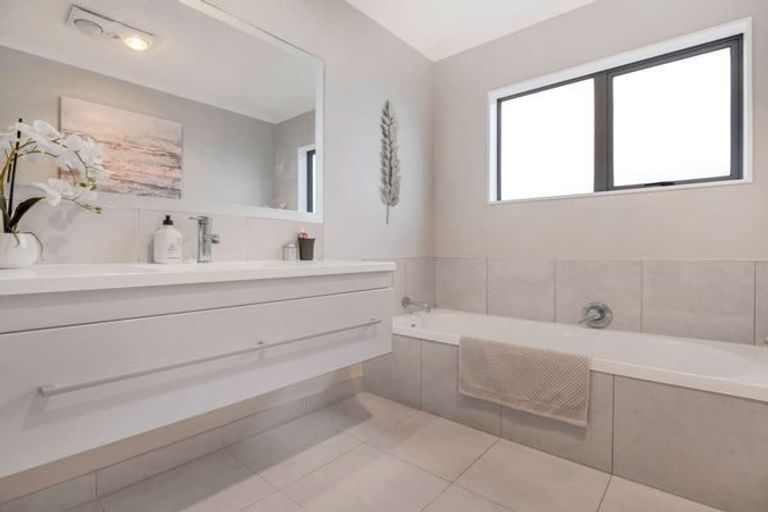 Photo of property in 4 Carroll Place, Owhata, Rotorua, 3010