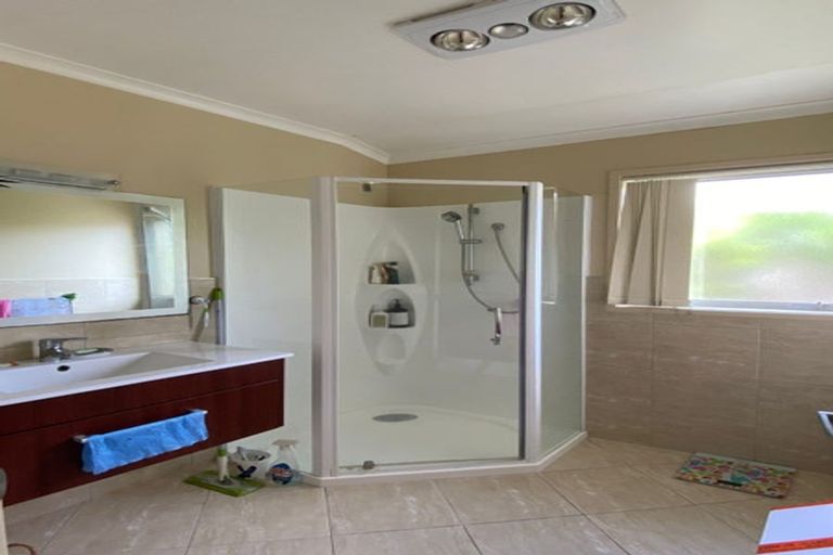 Photo of property in 210 Clovelly Road, Bucklands Beach, Auckland, 2012