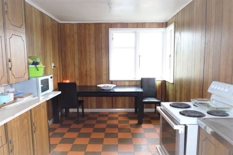 Photo of property in 1030 Sussex Street, Mayfair, Hastings, 4122