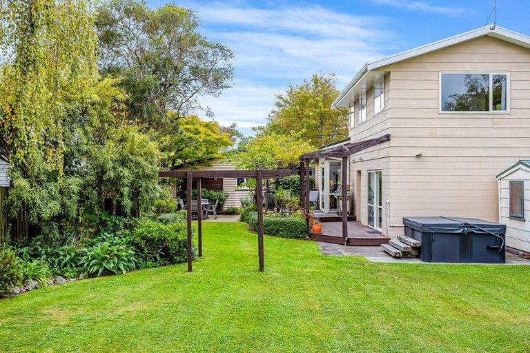 Photo of property in 16 Ngaio Street, Saint Martins, Christchurch, 8022