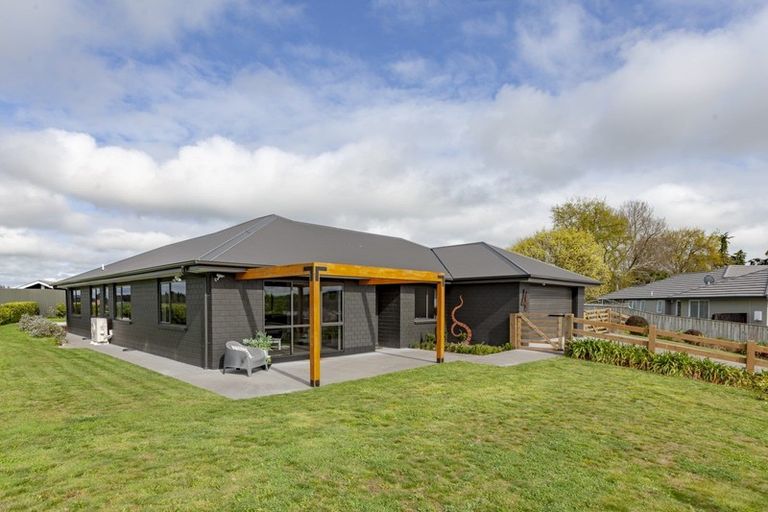 Photo of property in 4 Ennisclare Place, Waipukurau, 4200