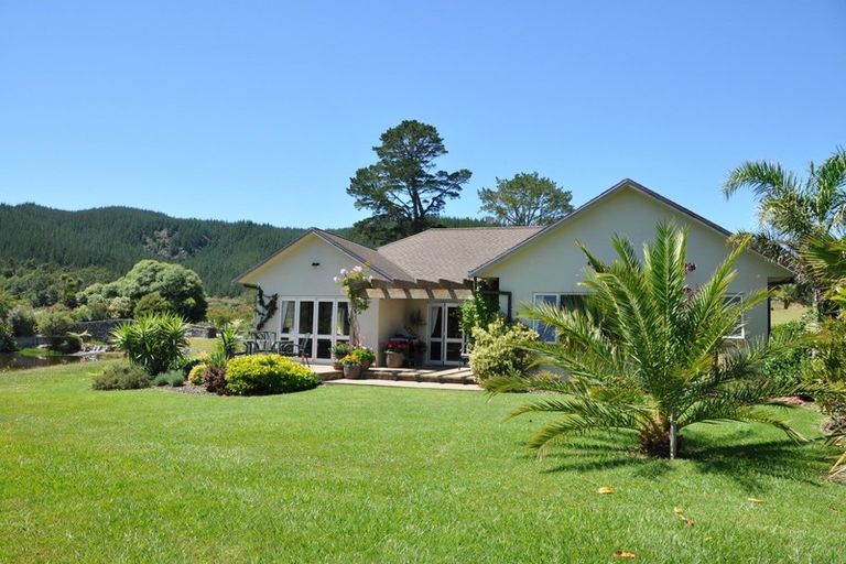 Photo of property in 18 Saint Andrews Drive, Pauanui, Hikuai, 3579