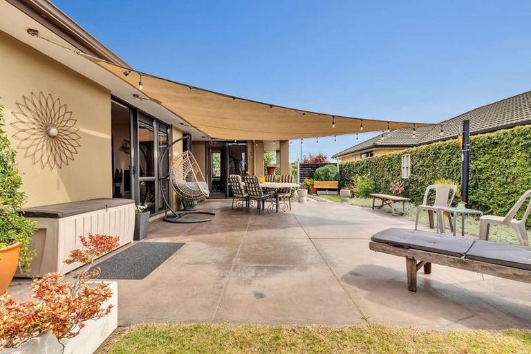 Photo of property in 45 Gibson Place, Papamoa Beach, Papamoa, 3118