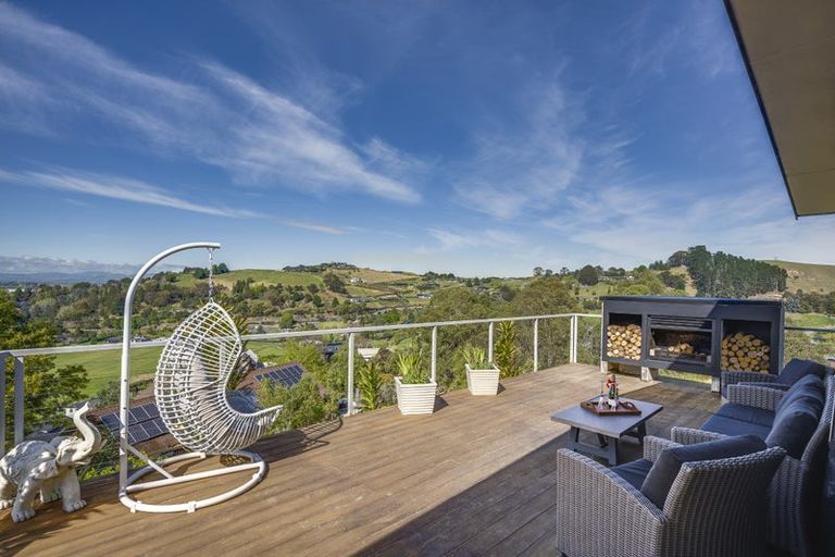 Photo of property in 21 Ridgeway Terrace, Taradale, Napier, 4112