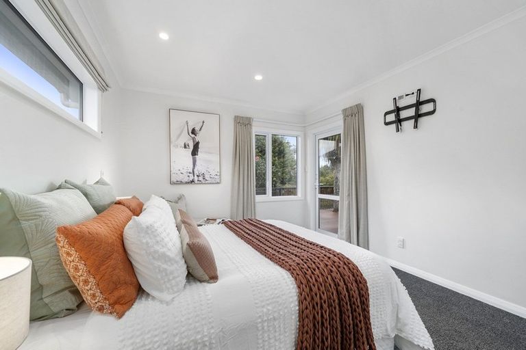 Photo of property in 10 Karaka Grove, Raumati Beach, Paraparaumu, 5032