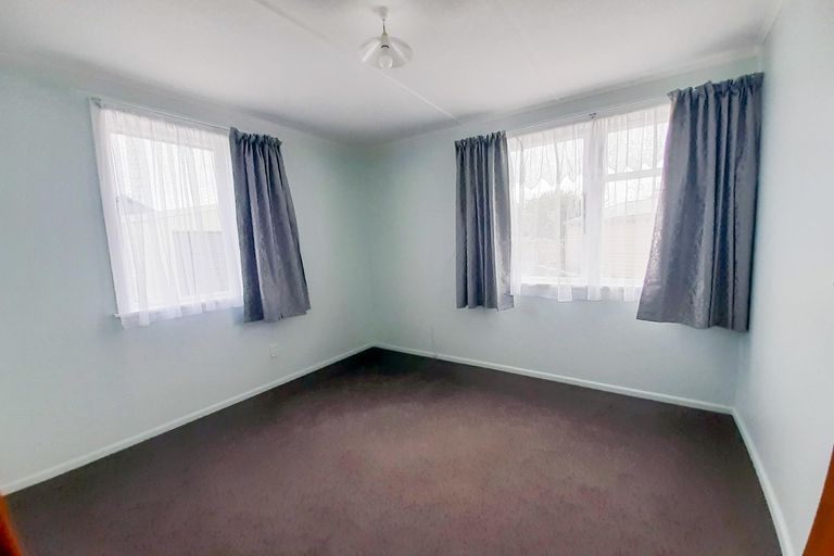 Photo of property in 8 Ash Street, Holmes Hill, Oamaru, 9401