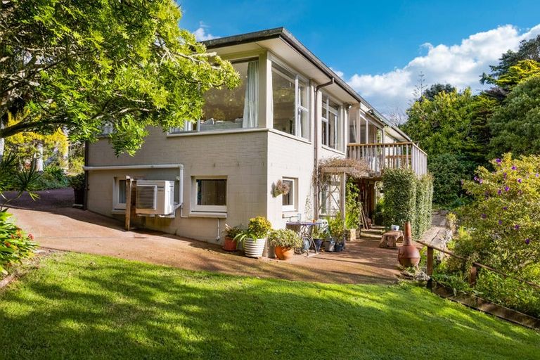 Photo of property in 1135 Scenic Drive North, Swanson, Auckland, 0816