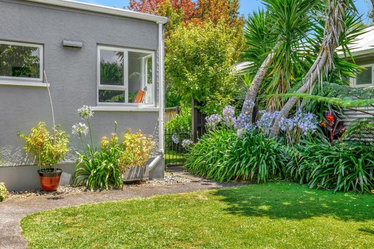 Photo of property in 9 Hursthouse Street, Vogeltown, New Plymouth, 4310