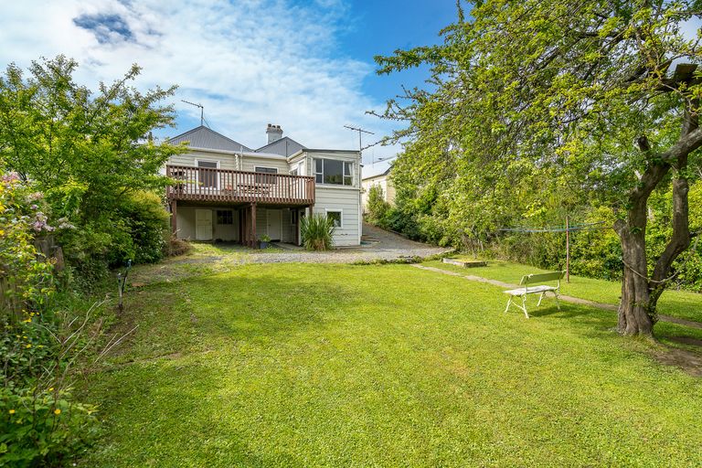 Photo of property in 15 Font Street, Kaikorai, Dunedin, 9010