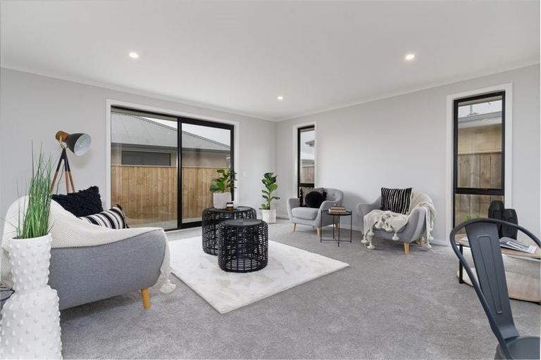 Photo of property in 6 Tarata Grove, Lansdowne, Masterton, 5810