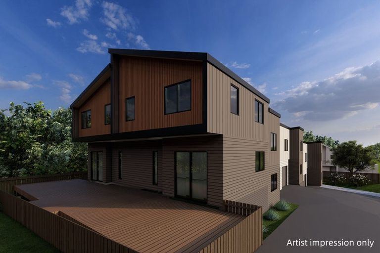 Photo of property in 7 Kingussie Place, Highland Park, Auckland, 2010