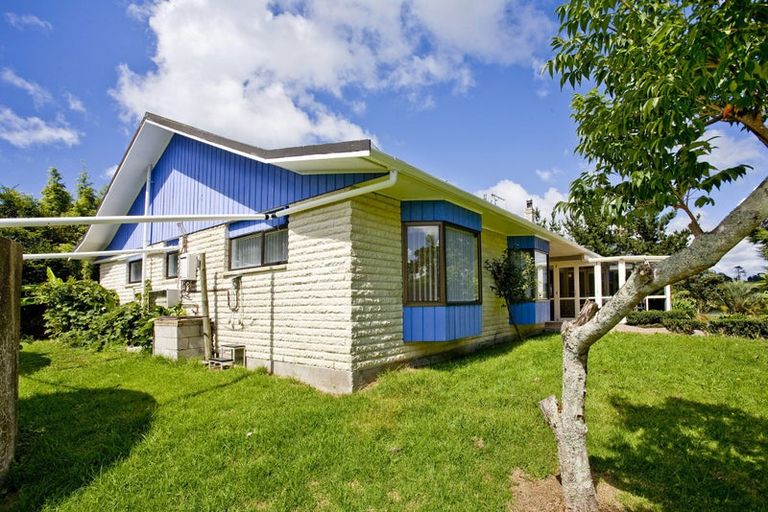 Photo of property in 1541 East Coast Road, Redvale, Albany, 0794