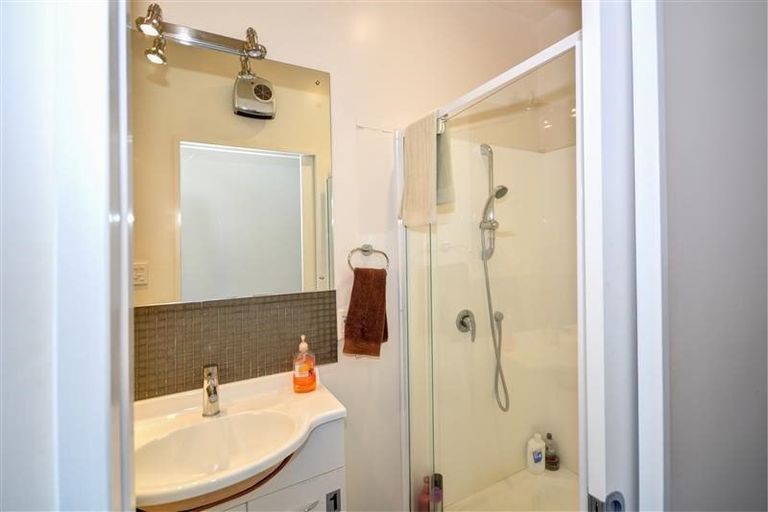 Photo of property in 94 Elm Row, Dunedin Central, Dunedin, 9016