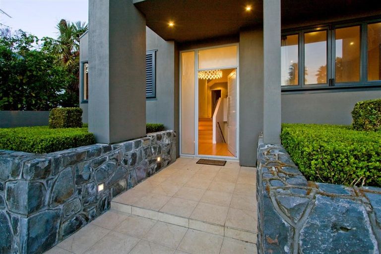 Photo of property in 11 Audrey Road, Takapuna, Auckland, 0620