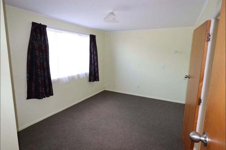 Photo of property in 3 Bella Grove, Naenae, Lower Hutt, 5011