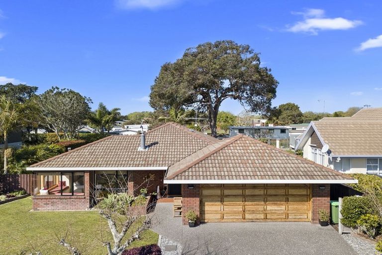 Photo of property in 3 Maygrove Drive, Orewa, 0931