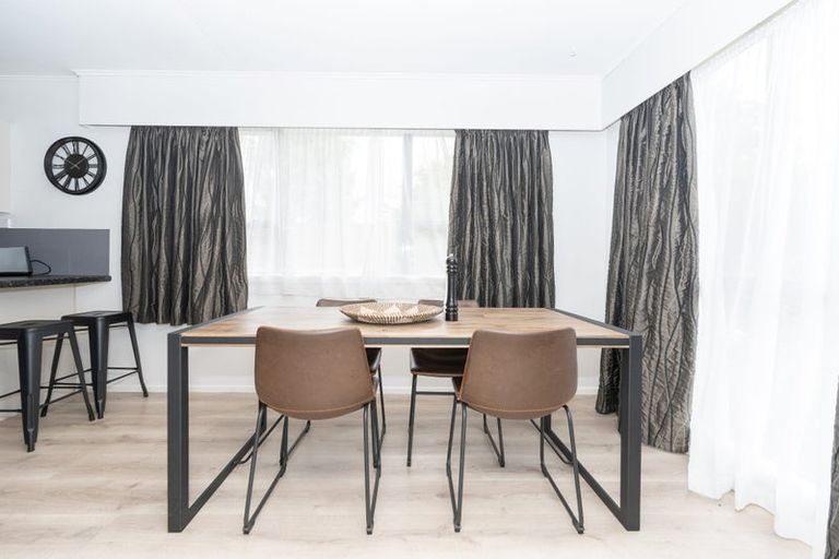 Photo of property in 54 Morrow Avenue, St Andrews, Hamilton, 3200