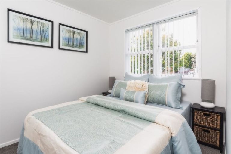 Photo of property in 13 Addington Avenue, Manurewa, Auckland, 2102