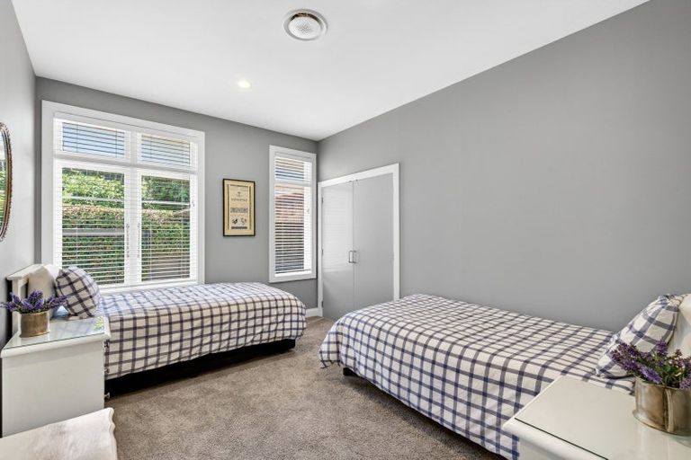 Photo of property in 135 Thompson Road, Bluff Hill, Napier, 4110