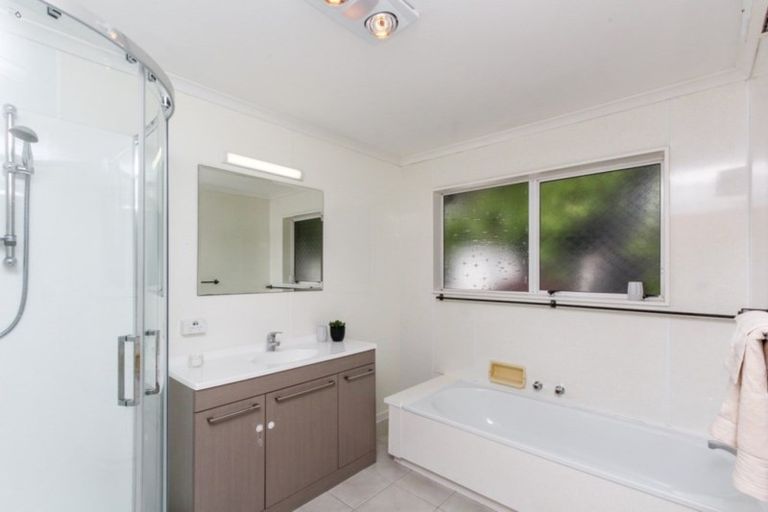 Photo of property in 24b Alberta Road, Glen Avon, New Plymouth, 4312