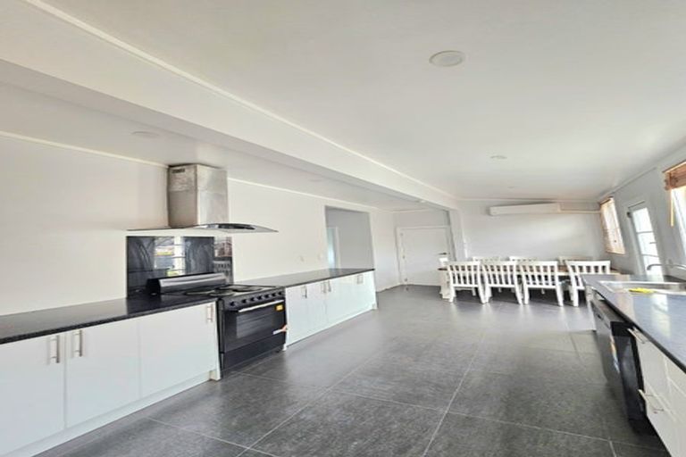 Photo of property in 24 Wilson Street, Newtown, Wellington, 6021