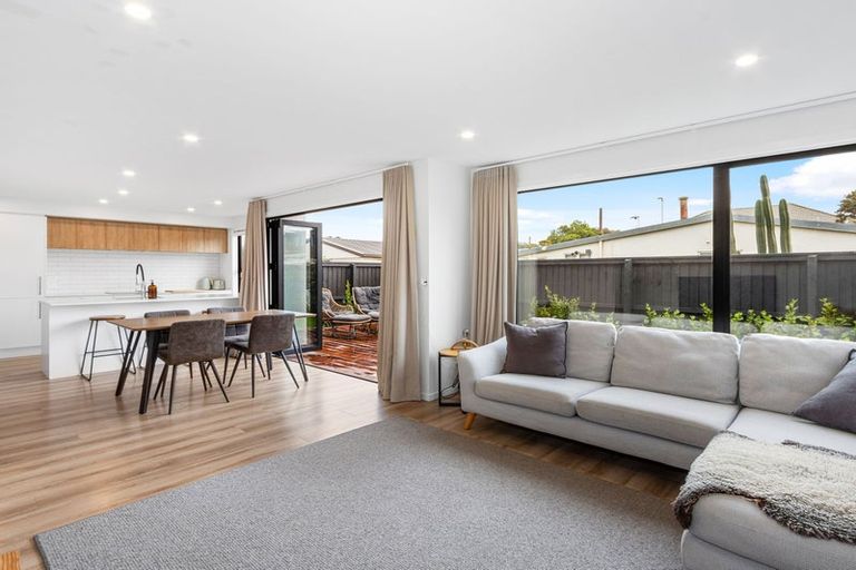 Photo of property in 163c Marine Parade, New Brighton, Christchurch, 8083