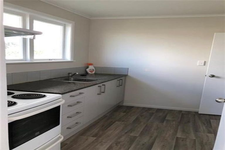 Photo of property in 28 Birdwood Road, Pukekohe, 2120