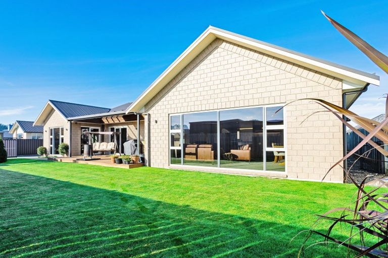 Photo of property in 9 Barker Place, Waikiwi, Invercargill, 9810