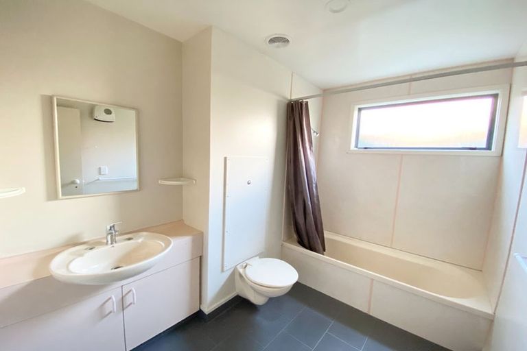 Photo of property in 4b Cresta Lane, Frankton, Queenstown, 9300