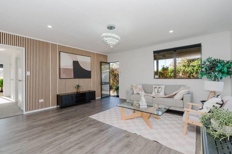 Photo of property in 8 Bruton Place, Nawton, Hamilton, 3200
