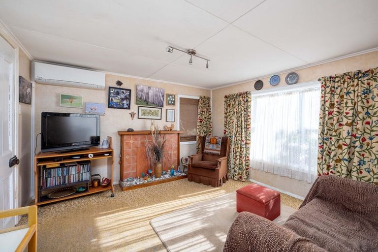 Photo of property in 37 Hillview Road, Birdlings Flat, Little River, 7591