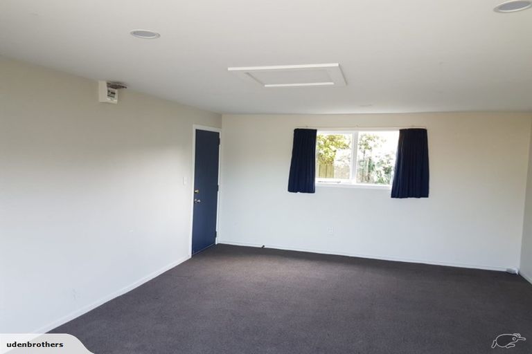 Photo of property in 2/58 Inwoods Road, Parklands, Christchurch, 8083