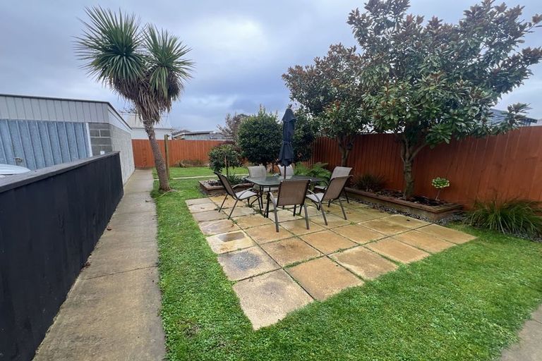 Photo of property in 2/41 Roberta Drive, Somerfield, Christchurch, 8024