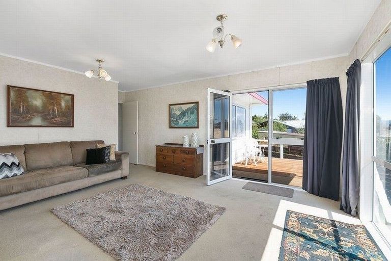 Photo of property in 132a Sutherland Road, Brookfield, Tauranga, 3110