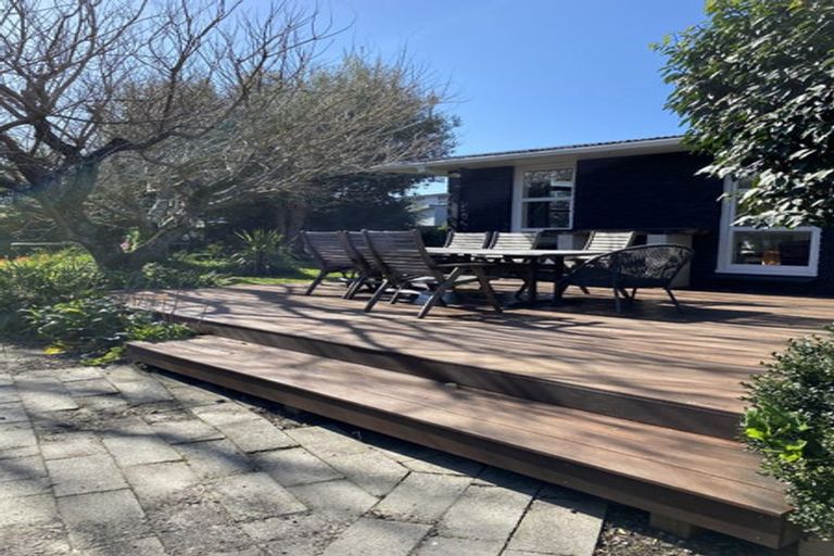 Photo of property in 55 Havelock Road, Havelock North, 4130