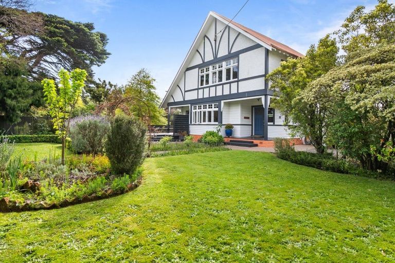 Photo of property in 27 High Street, Bulls, 4818