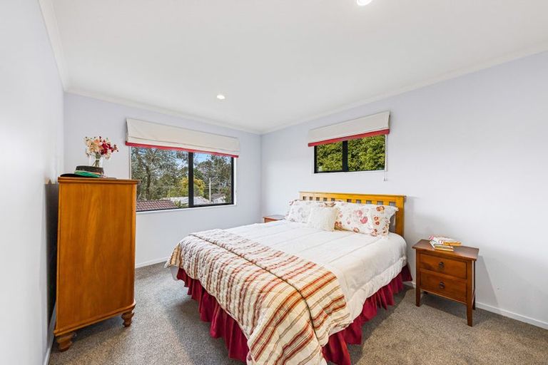 Photo of property in 1b Triangle Road, Massey, Auckland, 0614