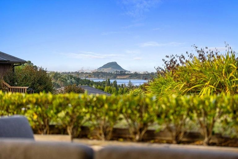 Photo of property in 27 Greenvale Place, Welcome Bay, Tauranga, 3112