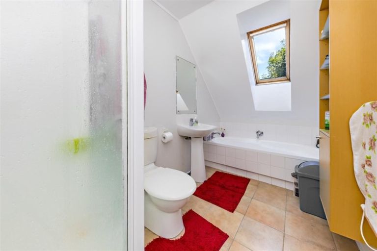 Photo of property in 44 Earnslaw Crescent, Clover Park, Auckland, 2019