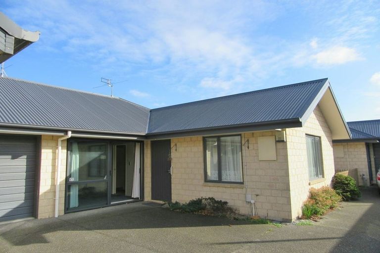 Photo of property in 96a Main South Road, Sockburn, Christchurch, 8042