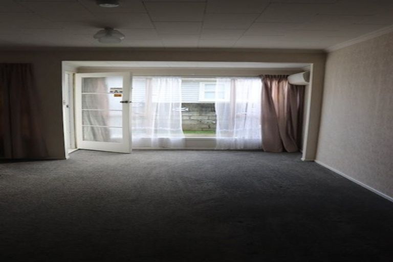 Photo of property in 2/30 Whitley Avenue, Ebdentown, Upper Hutt, 5018