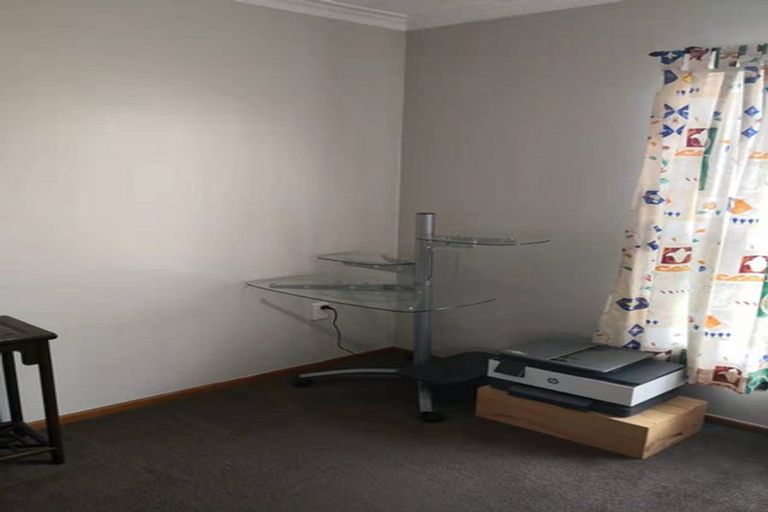 Photo of property in 6 Garden Terrace, Pukekohe, 2120