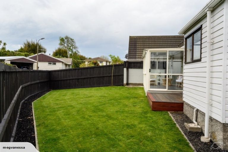 Photo of property in 1/25 Kingham Place, Avonhead, Christchurch, 8042