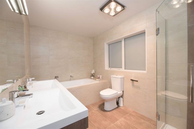 Photo of property in 109 Babich Road North, Ranui, Auckland, 0612