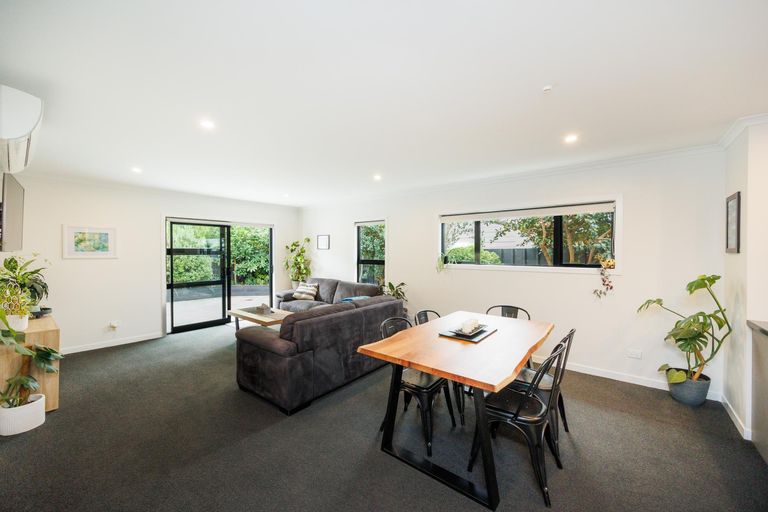 Photo of property in 24b Roberts Line, Kelvin Grove, Palmerston North, 4414
