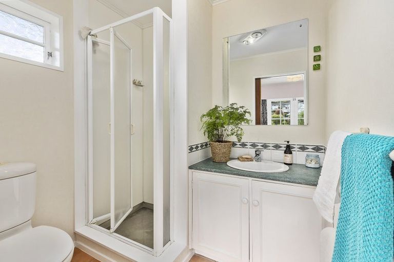 Photo of property in 20 Balliol Drive, Tawa, Wellington, 5028