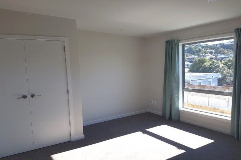 Photo of property in 1/32 Dr Taylor Terrace, Johnsonville, Wellington, 6037