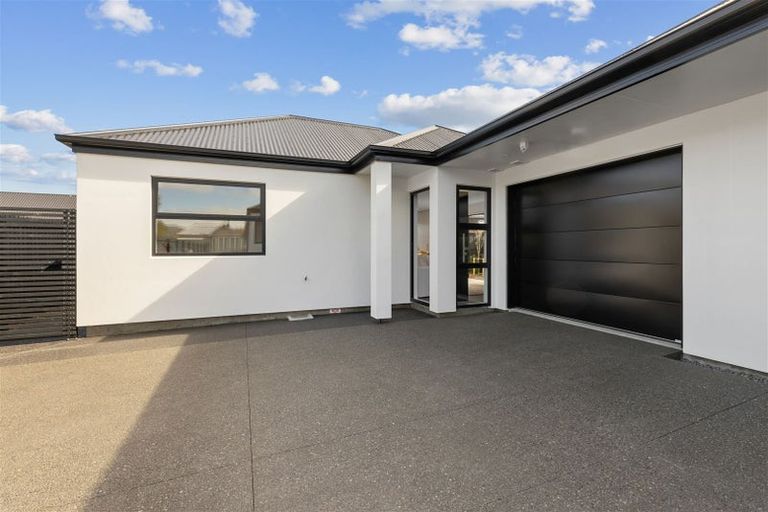 Photo of property in 117c Tancred Street, Linwood, Christchurch, 8062