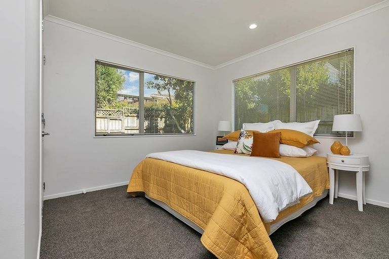 Photo of property in 11 Hassan Drive, Massey, Auckland, 0614