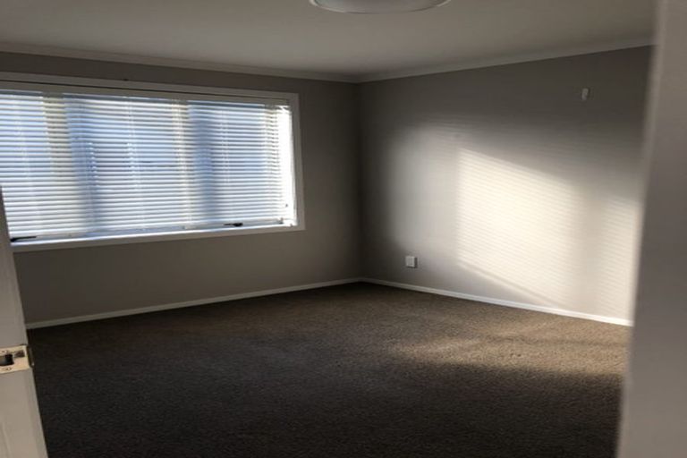 Photo of property in 2/27 Jones Crescent, Melville, Hamilton, 3206